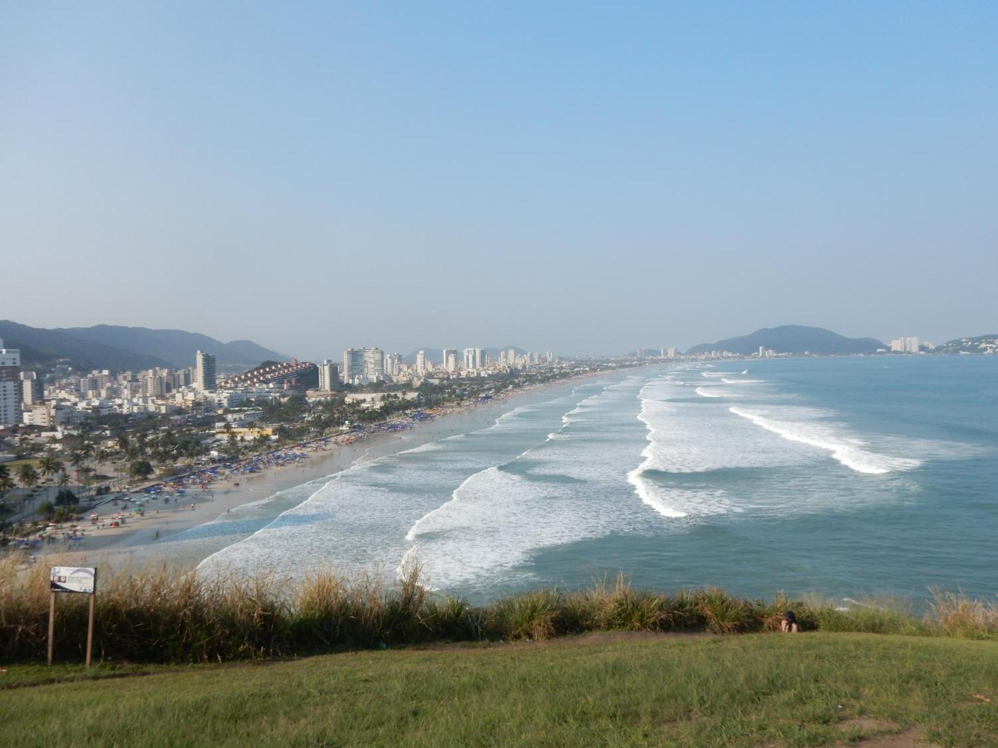 Casa Sete Enseada Ar Cond Suite E Estacionamento Gratis E Uma Otima Localizacao Na Enseada Guarujá Exterior foto